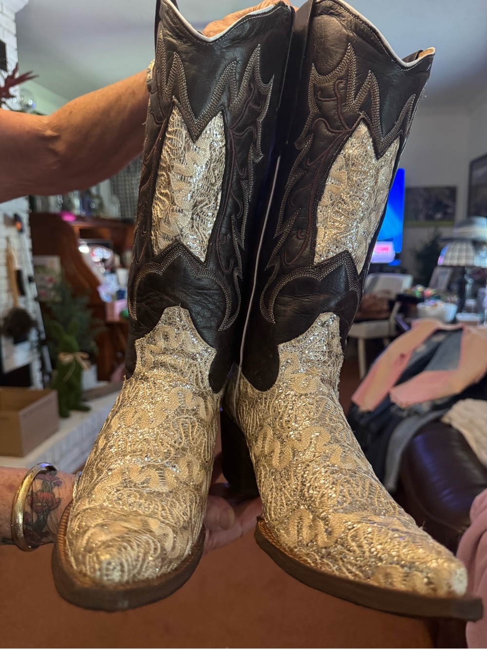 Women’s Black and Silver Embroidered Heeled Cowboy Boots